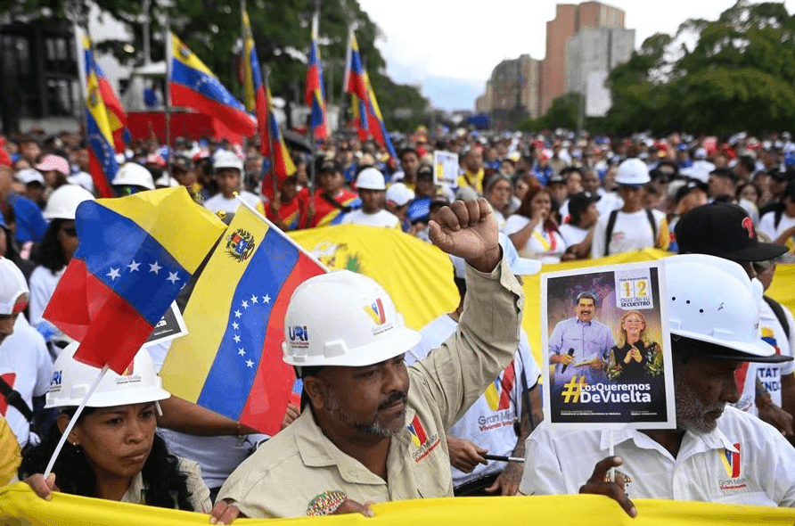 Protesters in Johannesburg Demand Release of Venezuela’s Nicolas Maduro