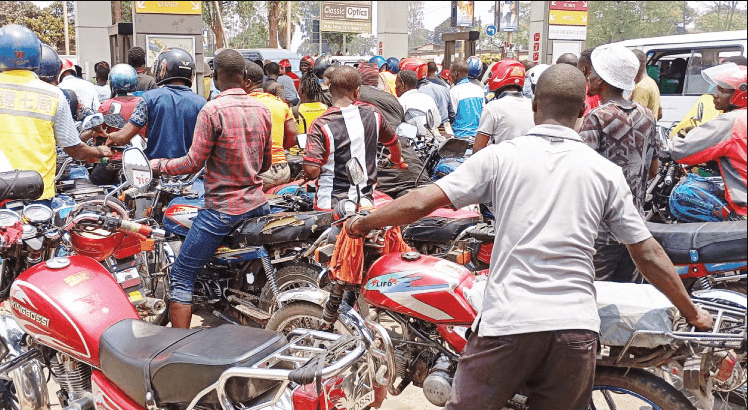 Malawi Sees Fuel Stock Gains as Crisis Continues