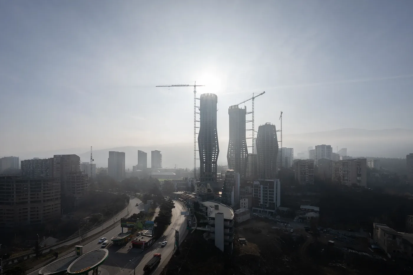 Ход строительства башен, вид с проспекта Чавчавадзе